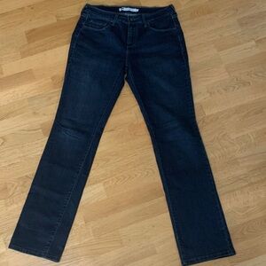 Women’s Levi’s 505 straight leg size 4